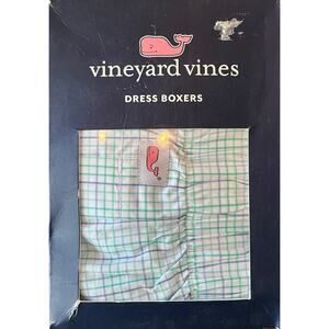 M2-83 VINEYARD VINES NWT Men's Dress Boxers 100% Cotton White/Green Small